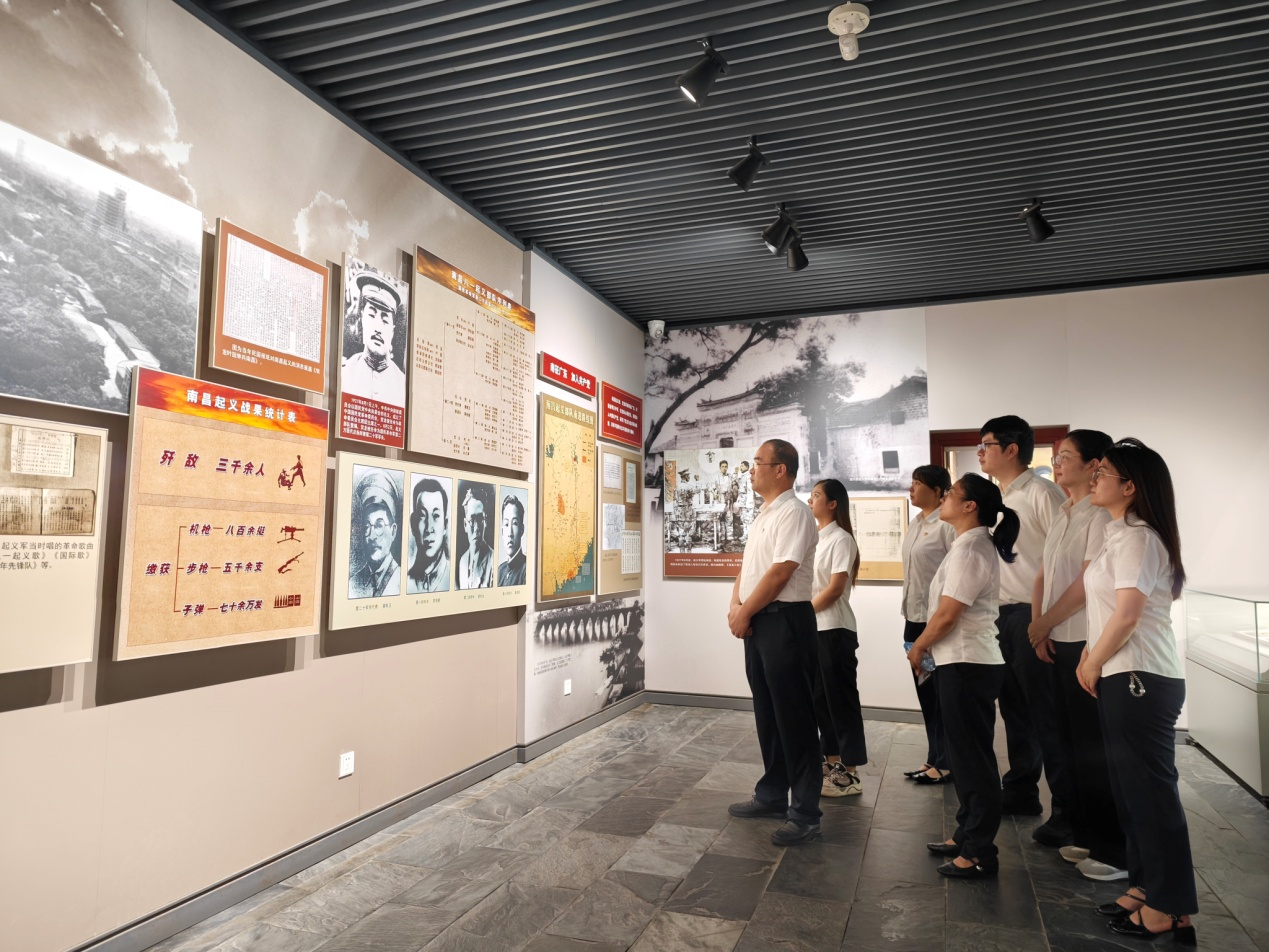我处党支部赴贺龙指挥部旧址 开展主题党日活动